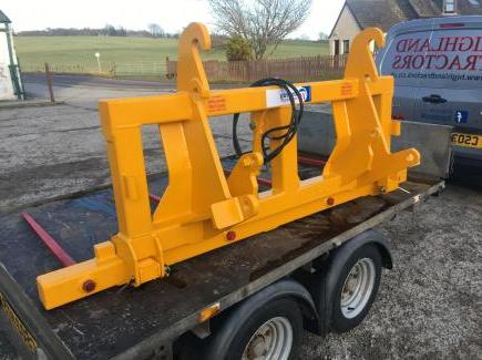 HD double folding bale spike with JCB Q-Fit and Euro brackets.